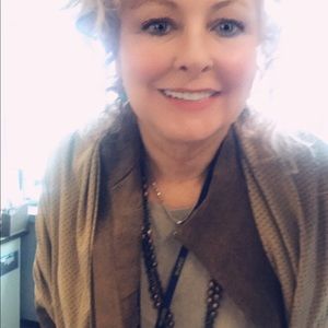 Meet your Posher, Laura